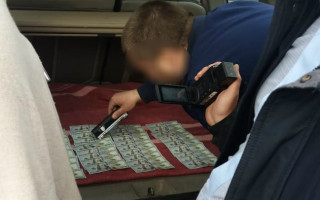 4 000 доларів за закриття кримінального провадження: судитимуть прокурора