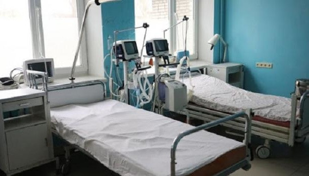 В Украине заполнены менее 50% больничных коек для пациентов с COVID-19
