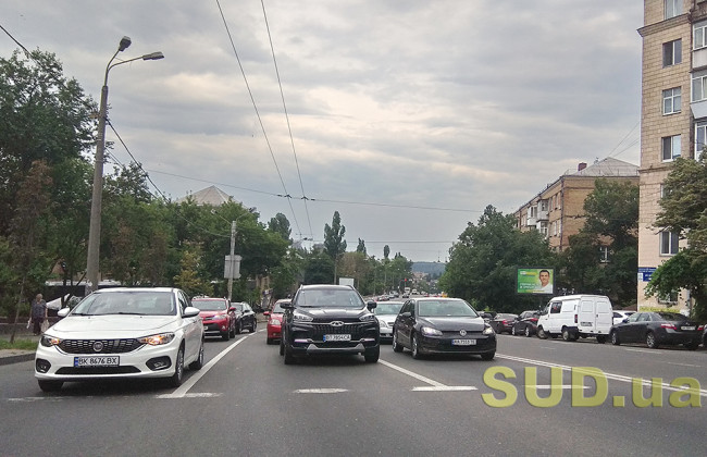 В Украине резко сократились продажи легковых автомобилей