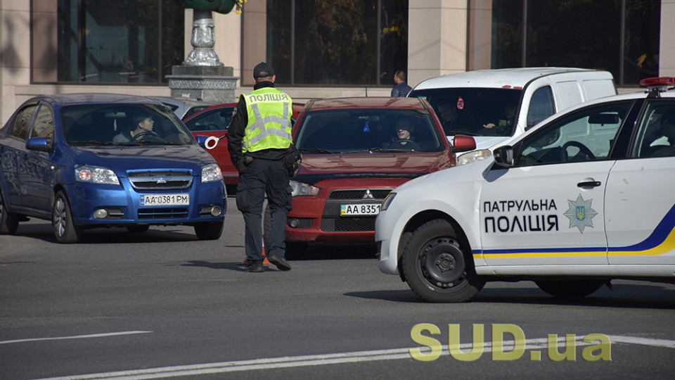 Ездил по тротуарам и без резины на колесах: в Киеве поймали очередного пьяного водителя, видео