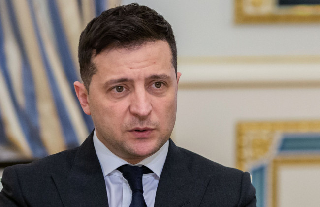 Нужен ли локдаун в декабре: Зеленский предложил украинцам «референдум»