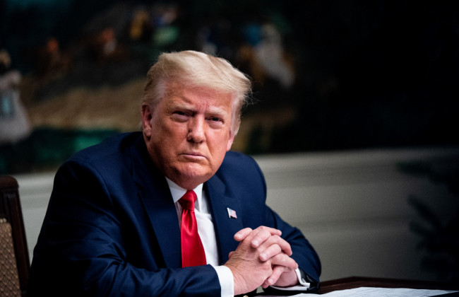 Трамп объявил о начале вакцинации от COVID-19 на следующей неделе