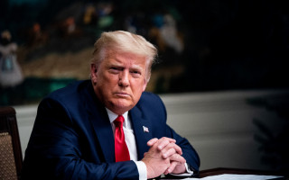 Трамп объявил о начале вакцинации от COVID-19 на следующей неделе