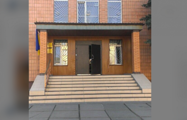 «Авторитетный» подозреваемый оскорблял судью и пообещал его убить