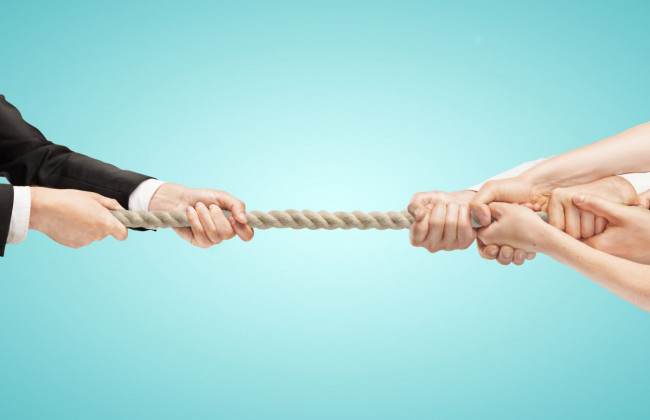 Конфликт в суде: судья обвинил коллегу в вынесении незаконных решений