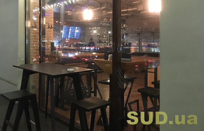 Ресторанам запретили в новогоднюю ночь проводить вечеринки: касса не должна работать после 10 вечера