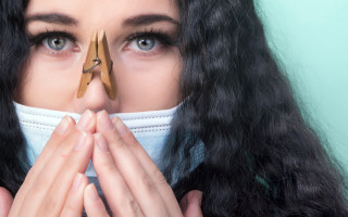 Врач объяснил, чем опасна потеря обоняния при коронавирусе