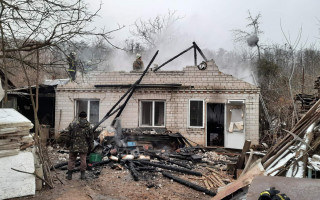 Под Киевом вспыхнул пожар в доме