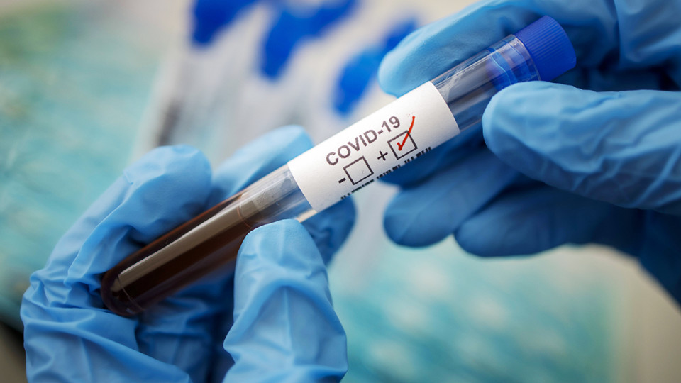 Украинцев будут по-новому проверять на коронавирус: что нужно знать