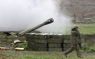 Война в Нагорном Карабахе: Армения заявила о наступлении Азербайджана