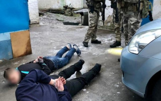 Под Киевом банда напала на копов и нарвалась на спецназ, видео