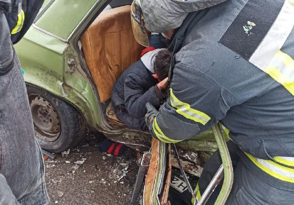 В Донецкой области в ДТП пострадали 6 человек, из них — 3 детей