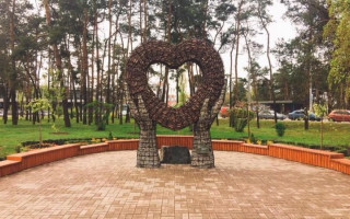 Столична прокуратура вимагає повернути громаді землі парку імені Андрія Малишка