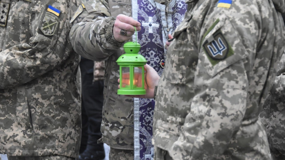 У район проведення ООС передали Вифлеємський Вогонь Миру