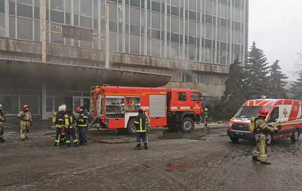 Под Киевом произошел пожар на заводе