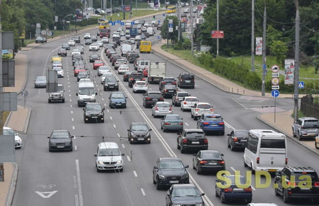 Украинцам упростили регистрацию, перерегистрацию и снятие с учета транспортных средств