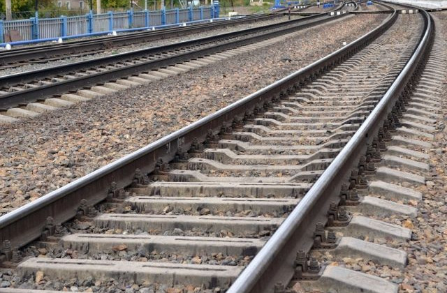 Під Києвом потяг збив на смерть чоловіка