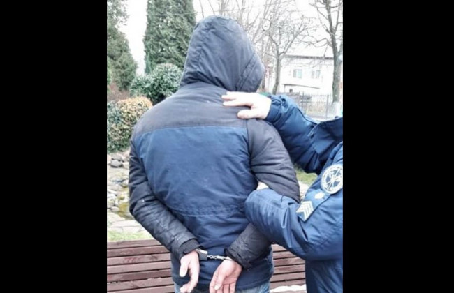 Нетверезий чоловік намагався потрапити до одного із судів Волині