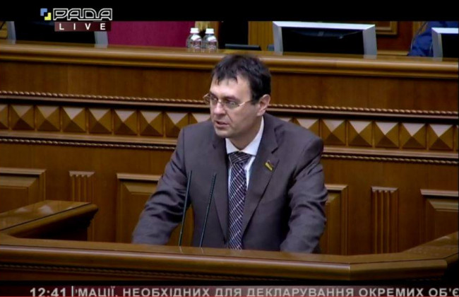 Парламент ледь не звільнив іноземні компанії від сплати військового збору