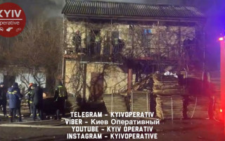 В Киеве вспыхнул мощный пожар в доме: есть жертвы