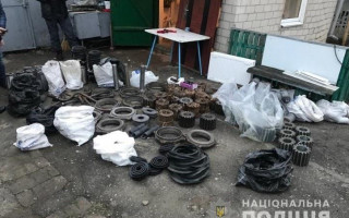 Збитків на 1 мільйон: у Дніпрі працівники заводу розкрадали запчастини тепловозів