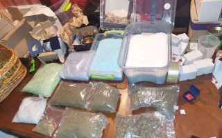 У Києві спіймали чергових наркоділків, які виготовляли наркотики у величезних масштабах: фото