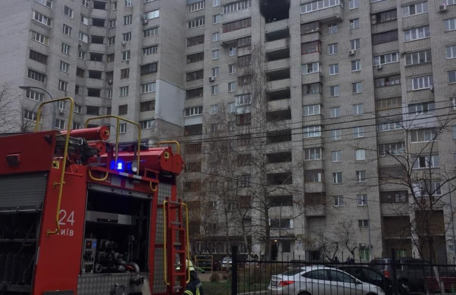 На столичных Позняках горел многоэтажный дом: подробности