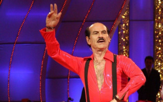 Начал задыхаться: хореографа Чапкиса госпитализировали с двусторонней пневмонией