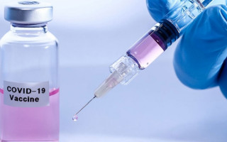 Вакцина Pfizer получила зеленый свет в Европе