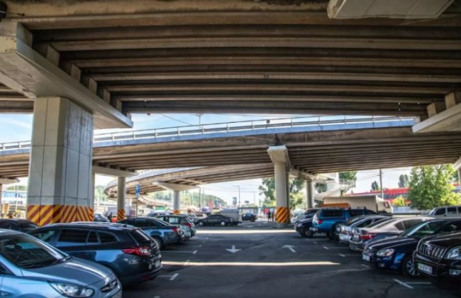 В Киеве появятся многоуровневые парковки: где именно