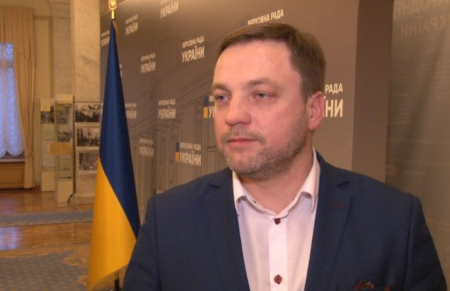 «Есть желания, а есть реальность», — Д. Монастырский о смягчении наказания чиновников за ложь в декларациях