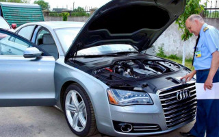 Українцям нагадали, як здійснюється митне оформлення авто для вільного обігу