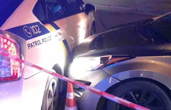 Погоня и перестрелка: в Киеве копы с трудом задержали водителя, видео