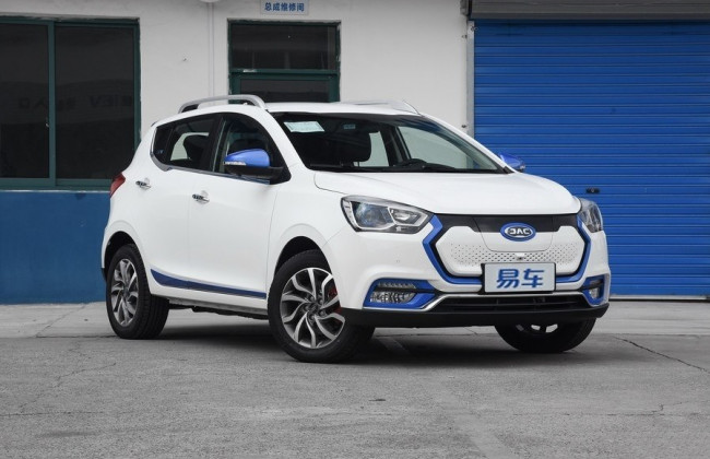 Стало известно, сколько стоят самые бюджетные электрокары в Украине