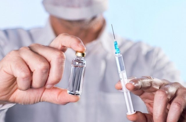 В ЕС начали массовую кампанию по вакцинации от COVID-19