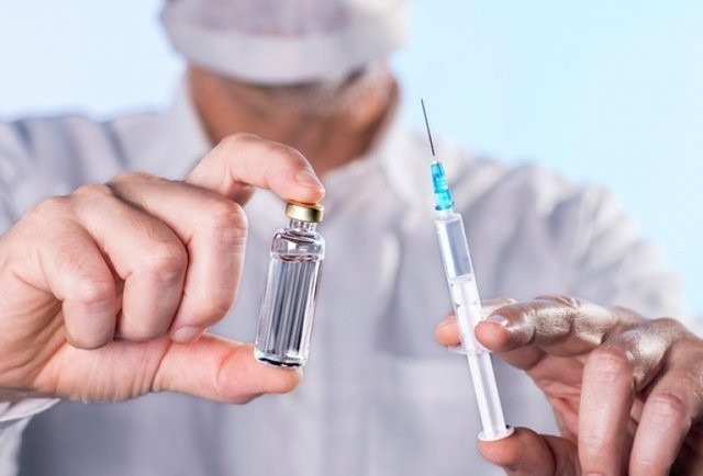 В ЕС начали массовую кампанию по вакцинации от COVID-19