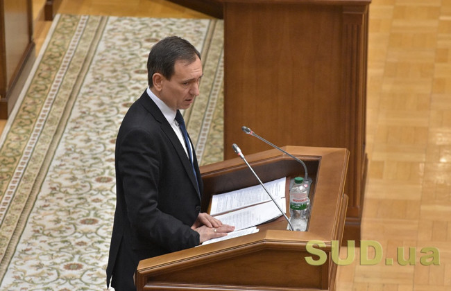 Тупицький не має повноважень голови КСУ та не може скликати спеціальні засідання: Веніславський