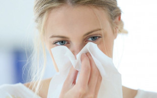 Известны симптомы штаммов «Омикрон», «Дельты» и обычного коронавируса