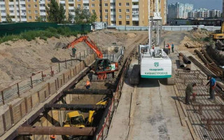 В Киеве рушится многоэтажка из-за строительства метро на Виноградарь