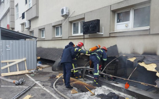 В Ровно вспыхнул пожар в ТРЦ , видео