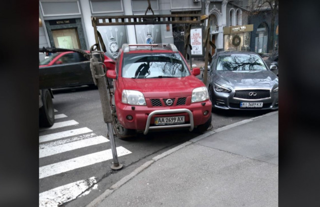 У Києві за останній місяць 2020 року «героям парковки» винесли  6 164 постанови: деталі