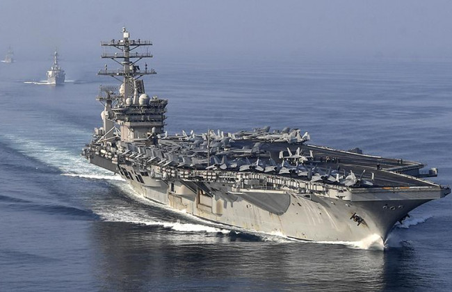 США оставили в Персидском заливе авианосец из-за угроз Ирана