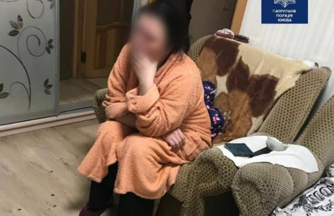Утюгом по голове: в Киеве женщина избила мужчину