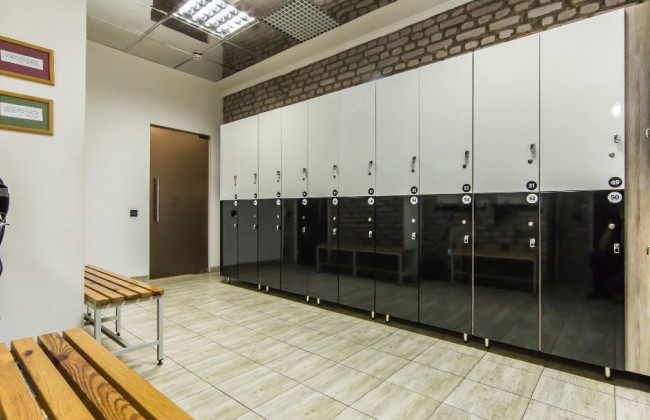 Викрадення майна із шафи роздягальні: позиція ВС