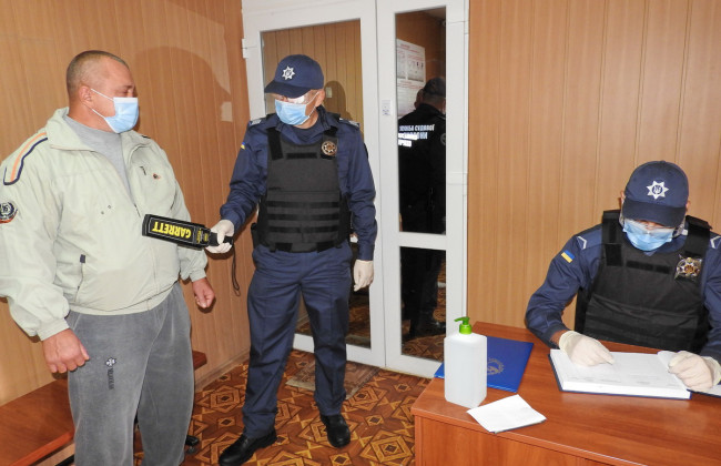 У 2020 році до судів намагалися пронести майже 63 000 заборонених предметів: ССО