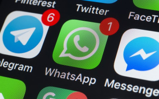 WhatsApp обяжет пользователей делиться данными с Facebook: что нужно знать