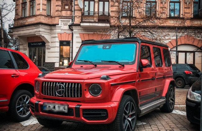 В Киеве заметили редкий Mercedes за 8 миллионов: фото