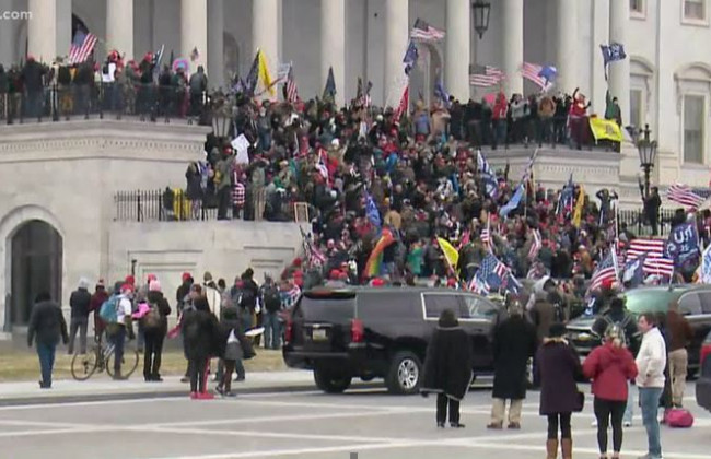Как сторонники Трампа отсчитывают последние дни у власти