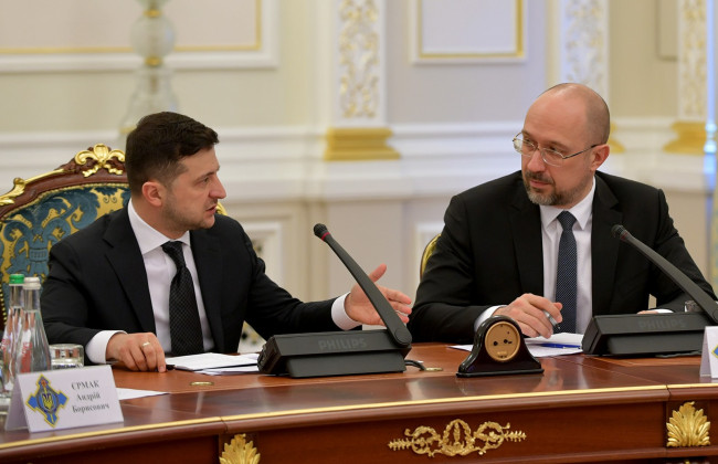 Зеленский дал срочное поручение Кабмину выяснить настроения людей по поводу локдауна