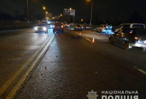 Под Харьковом водитель BMW снес насмерть пешехода